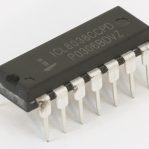 ICL 8038 Precision Waveform Generator/Voltage Controlled Oscillator