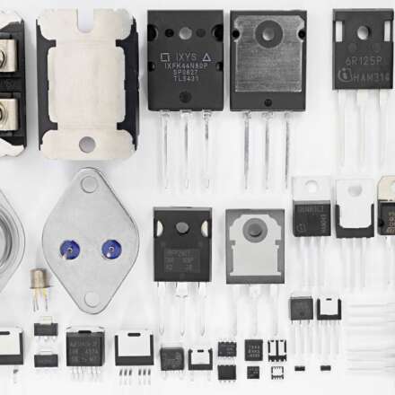 Transistors | Makers Electronics