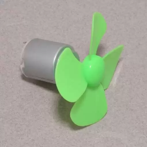 Plastic Propeller 4 Blades 56mm - Image 4