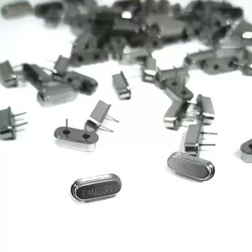 Crystal Oscillator 4MHz 20pF HC-49S