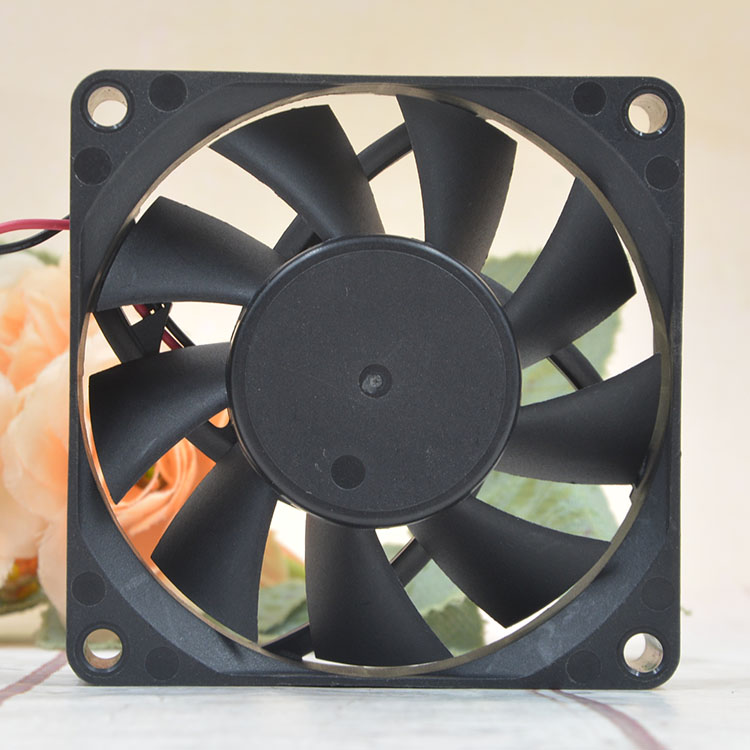 MAGIC MGA7012MR-A25 DC Fan 12V 0.17A 2 Wire (USED LIKE NEW) - Image 3