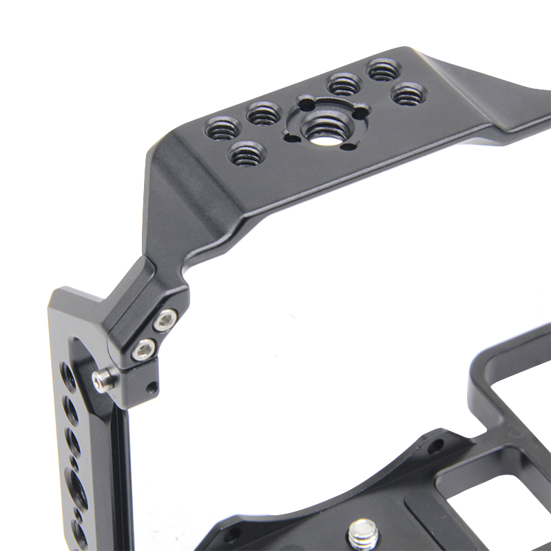 SmallRig Camera Cage for Nikon Z5 / Z6 / Z7 / Z6II / Z7II - Image 2