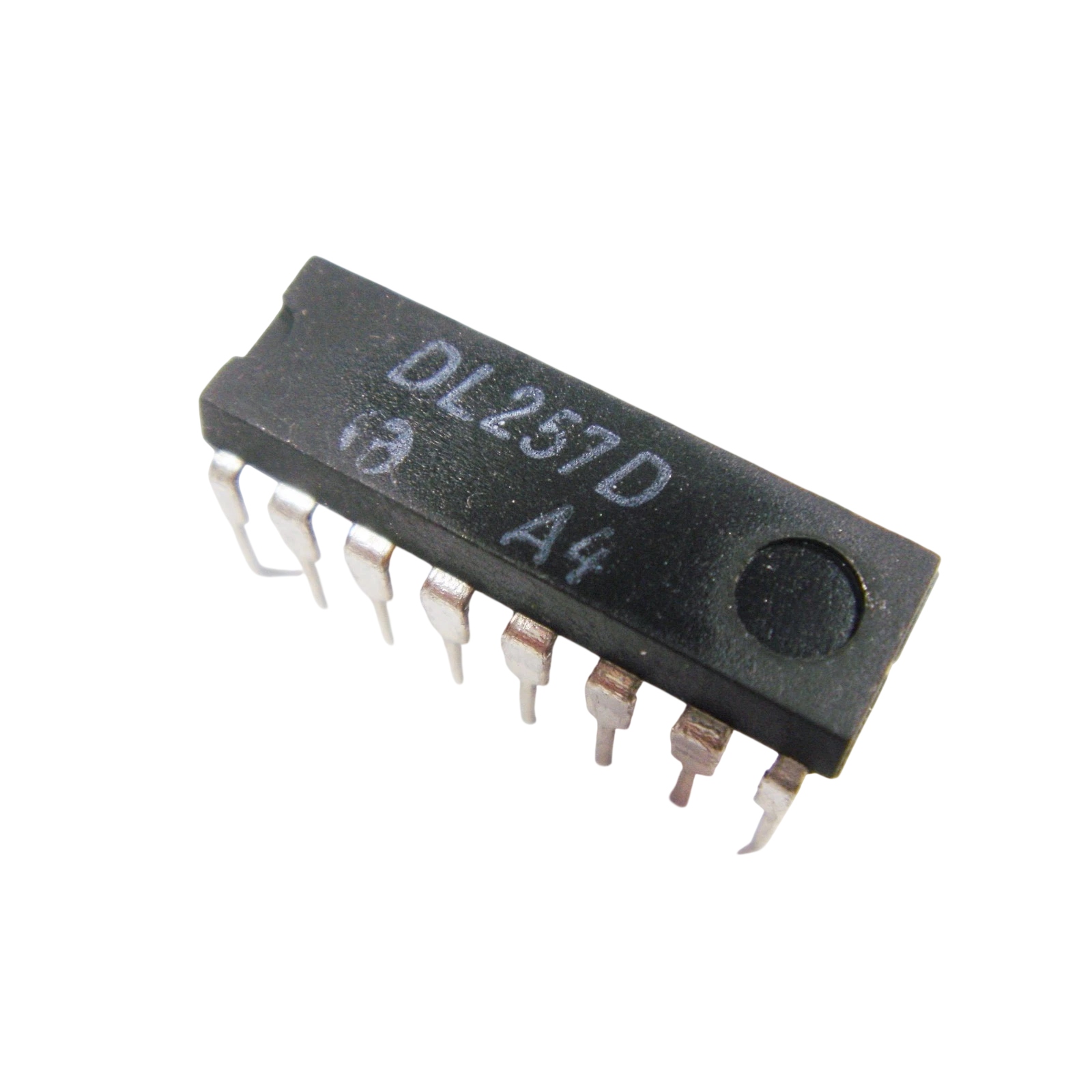 DL257D IC Quad 2-input multiplexer DIP-16